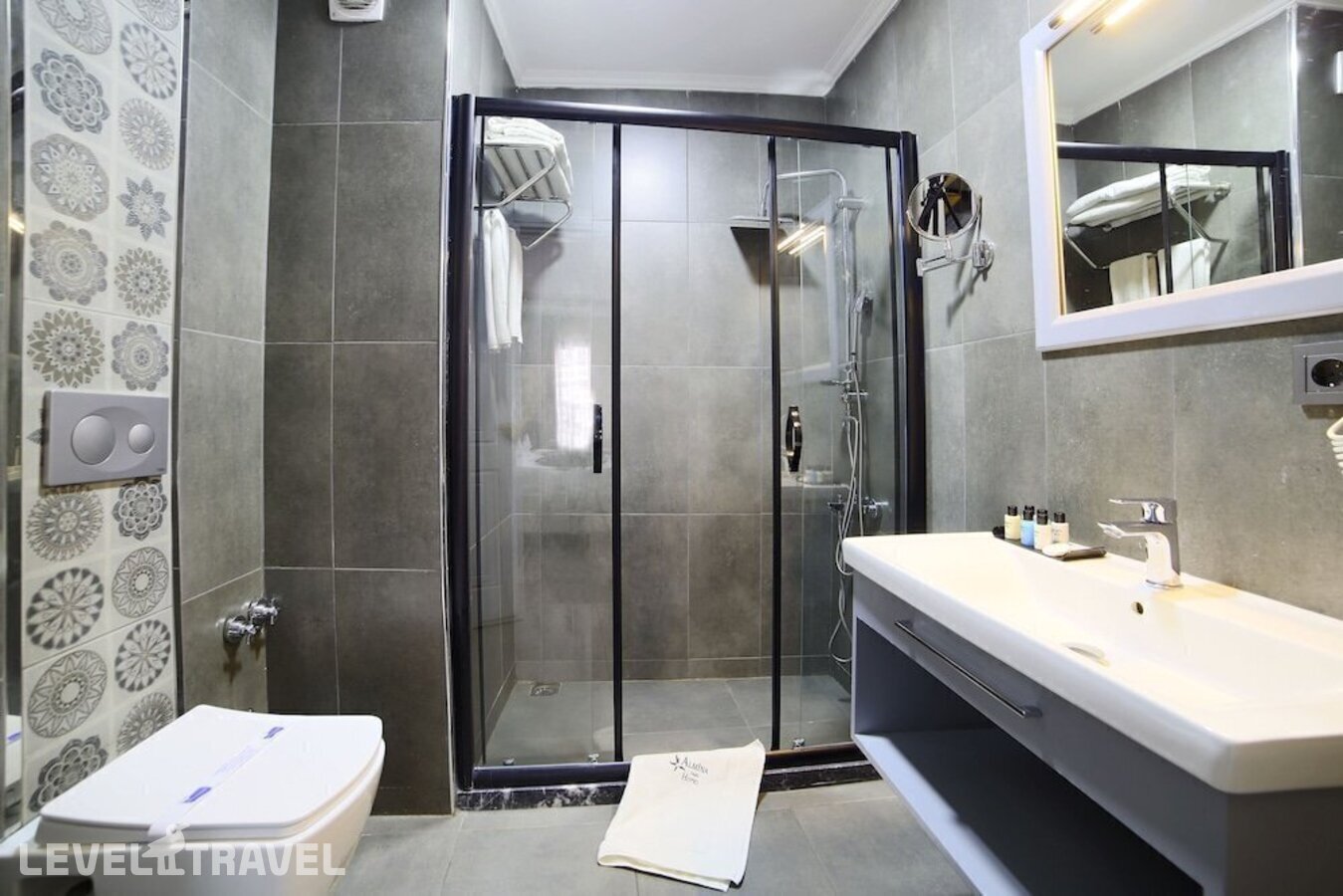 фотографии номера Четырехместный номер отеля Almina Inn Hotel в Турция(Фатих) - фото №3