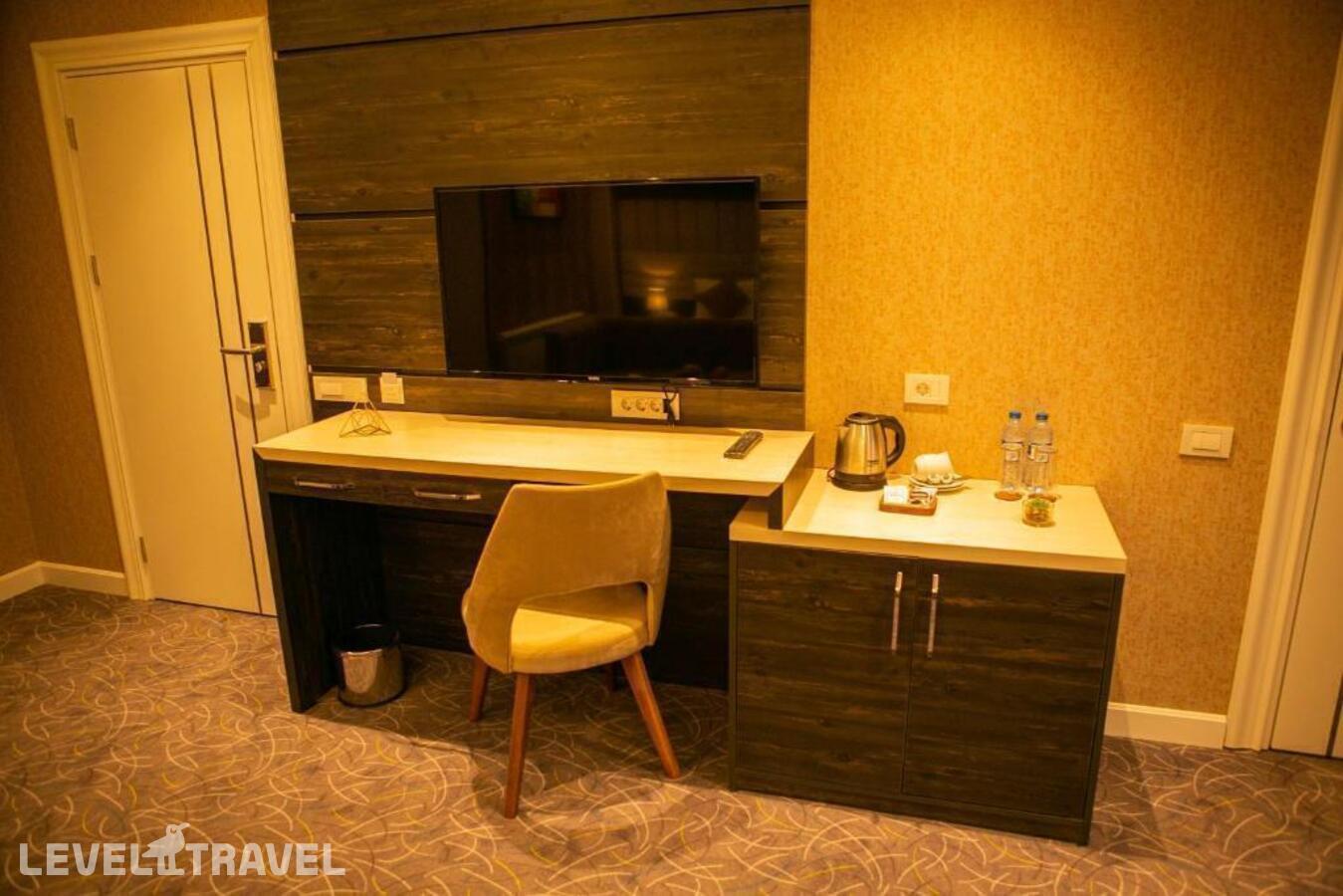 фотографии номера Экономичный (две односпальные кровати) отеля Parkway Inn Hotel & Spa в Азербайджан(Баку) - фото №2