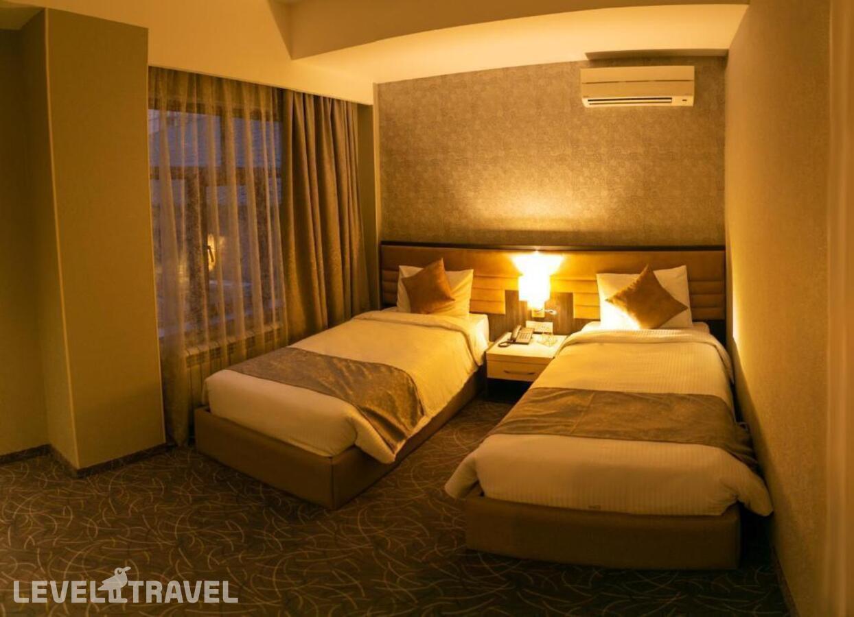 фотографии номера Экономичный (две односпальные кровати) отеля Parkway Inn Hotel & Spa в Азербайджан(Баку) - фото №1