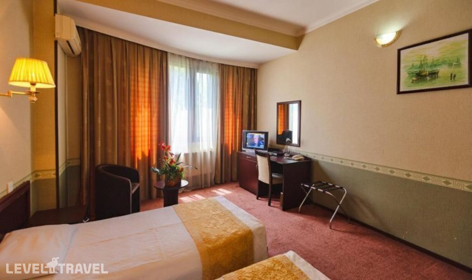 фотографии номера Стандартный (две односпальные кровати) отеля Diplomat Hotel в Азербайджан(Баку) - фото №4