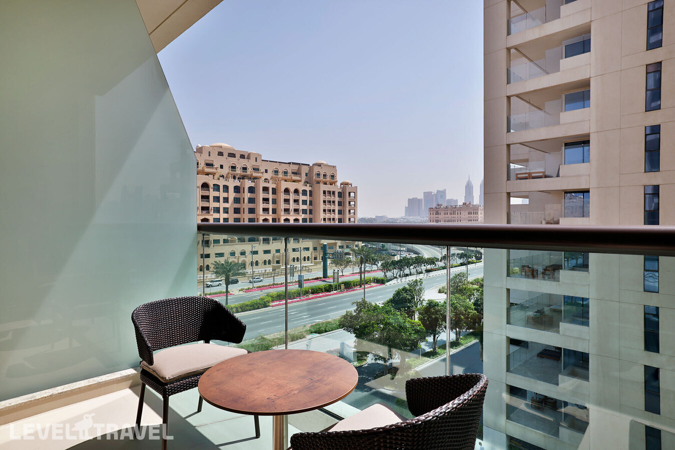 фотографии номера Семейный номер отеля Hilton Dubai Palm Jumeirah в ОАЭ(Дубай Пальма) - фото №8