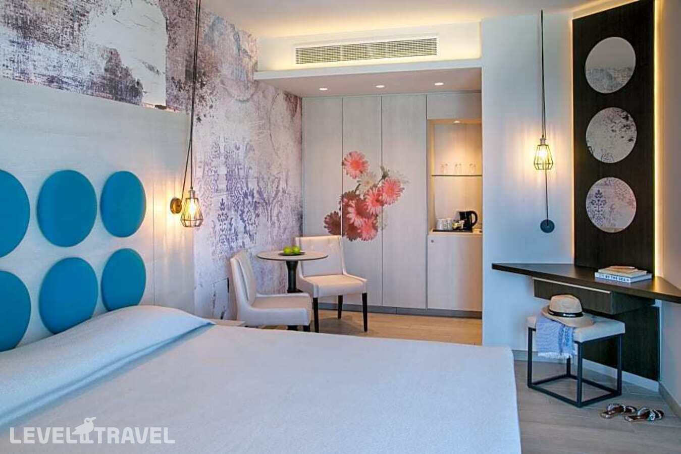 фотографии номера Люкс отеля Vangelis Hotel & Suites в Кипр(Протарас) - фото №5