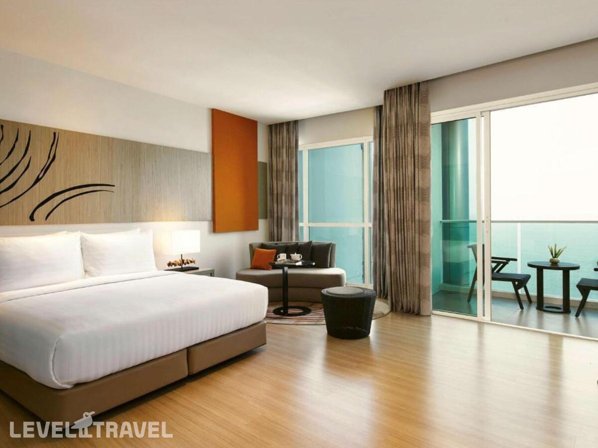 фотографии номера Полулюкс отеля Movenpick Siam Hotel Na Jomtien Pattaya в Таиланд(Джомтьен) - фото №3