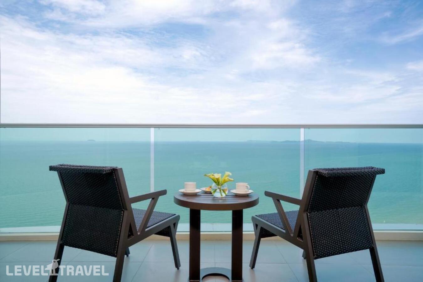 фотографии номера Полулюкс отеля Movenpick Siam Hotel Na Jomtien Pattaya в Таиланд(Джомтьен) - фото №4