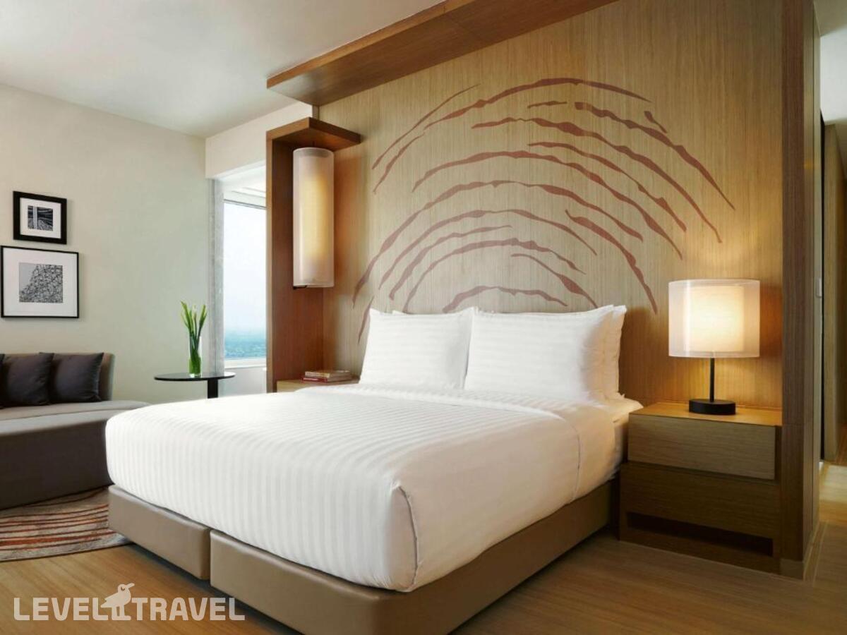 фотографии номера Представительский люкс отеля Movenpick Siam Hotel Na Jomtien Pattaya в Таиланд(Джомтьен) - фото №2