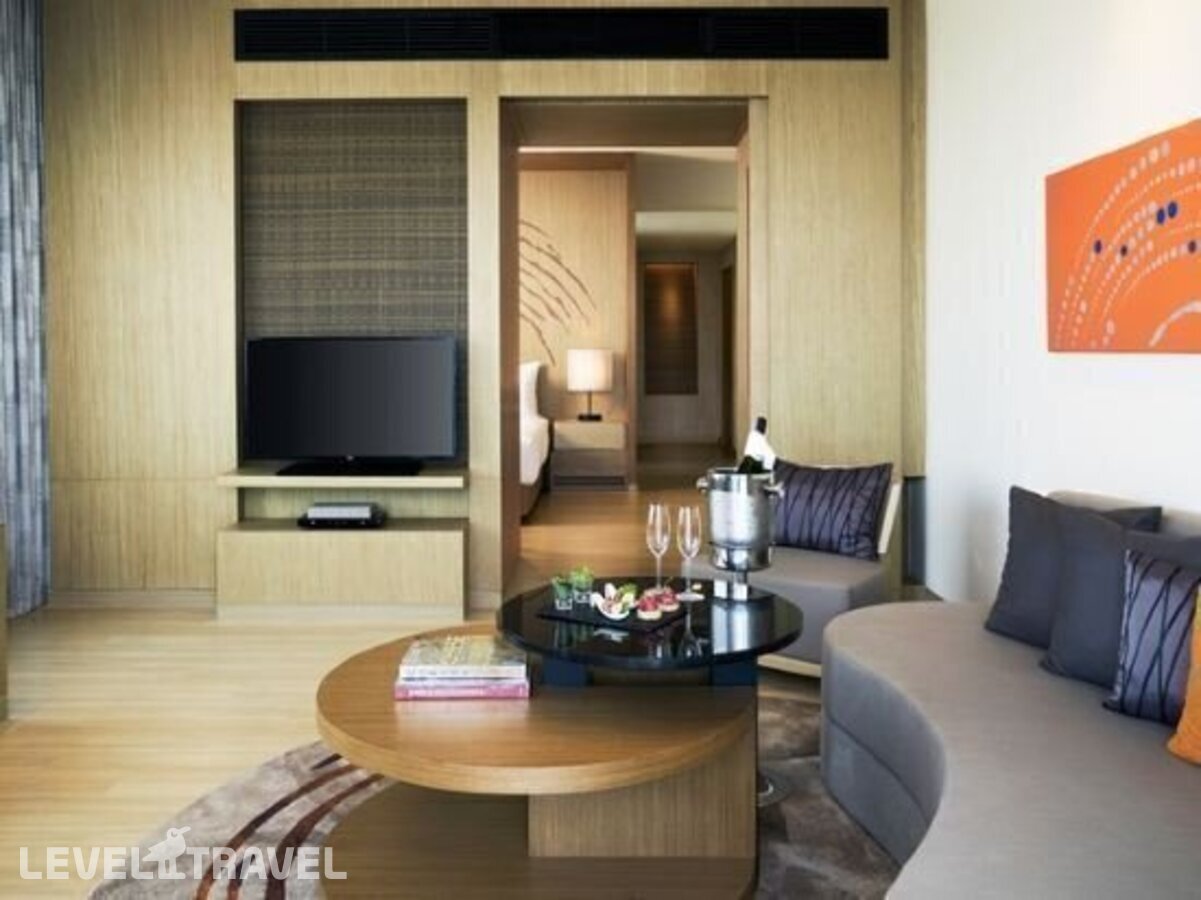 фотографии номера Представительский люкс отеля Movenpick Siam Hotel Na Jomtien Pattaya в Таиланд(Джомтьен) - фото №6