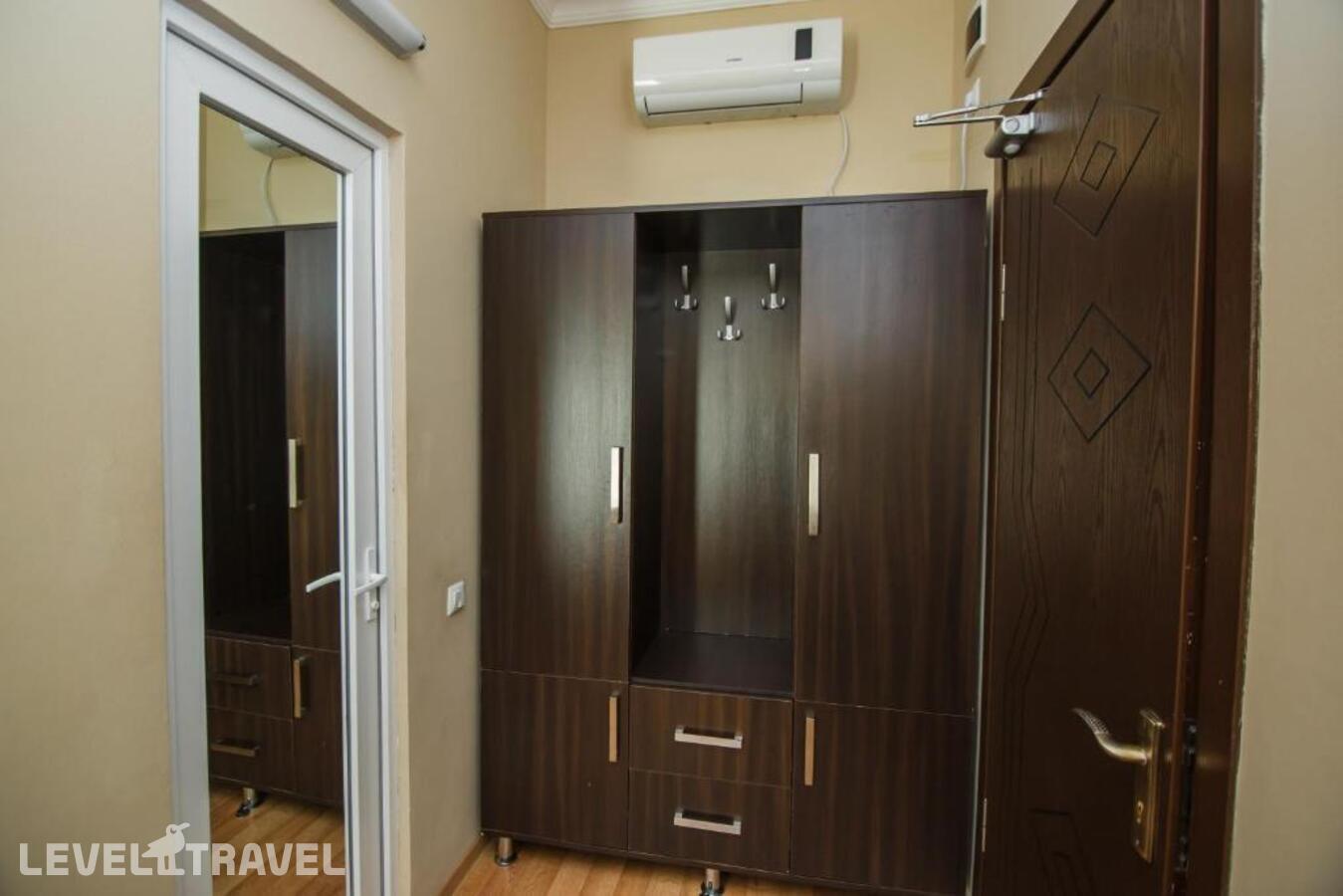 фотографии номера Трехместный номер отеля Egrisi Hotel в Грузия(Квариати) - фото №69