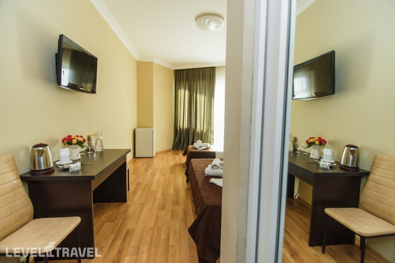 фотографии номера Трехместный номер отеля Egrisi Hotel в Грузия(Квариати) - фото №9