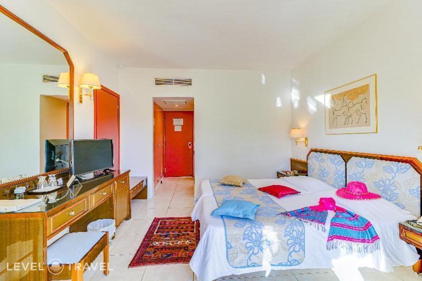 фотографии номера Стандартный с видом на горы отеля Creta Royal Hotel (Adults Only 17+) в Греция(Скалета) - фото №86