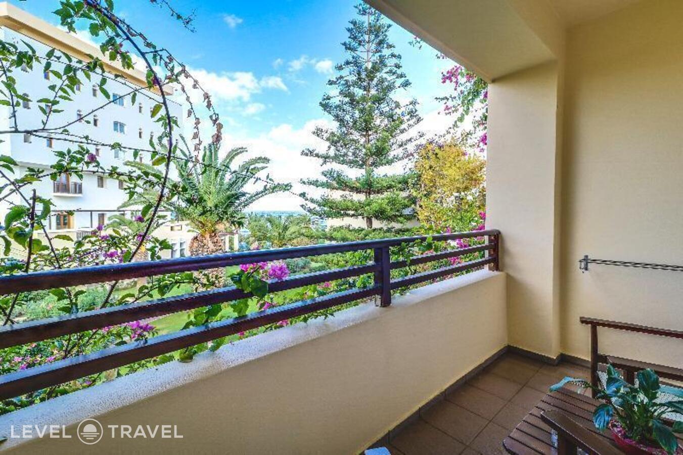 фотографии номера Стандартный с видом на горы отеля Creta Royal Hotel (Adults Only 17+) в Греция(Скалета) - фото №87