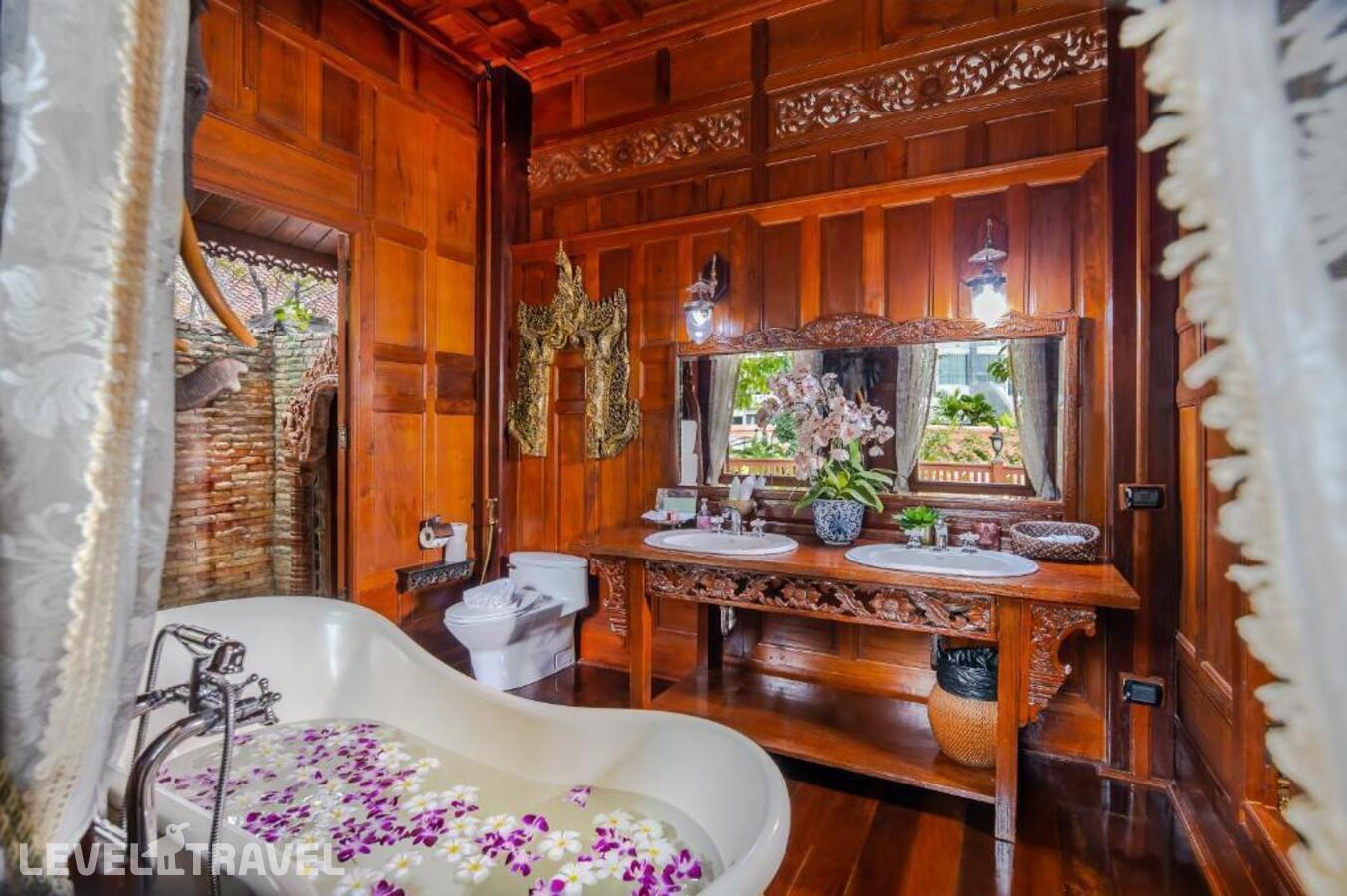 фотографии номера Вилла Делюкс отеля Royal Thai Villas Phuket в Таиланд(Равай) - фото №13