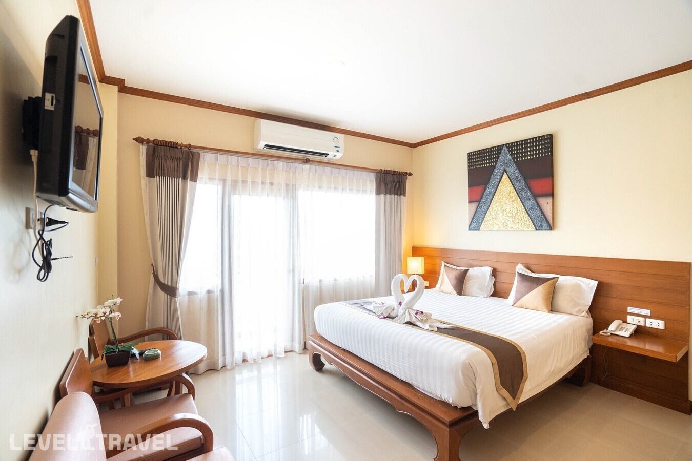 фотографии номера Улучшенный номер отеля Baan Sailom Resort в Таиланд(Карон Бич) - фото №1
