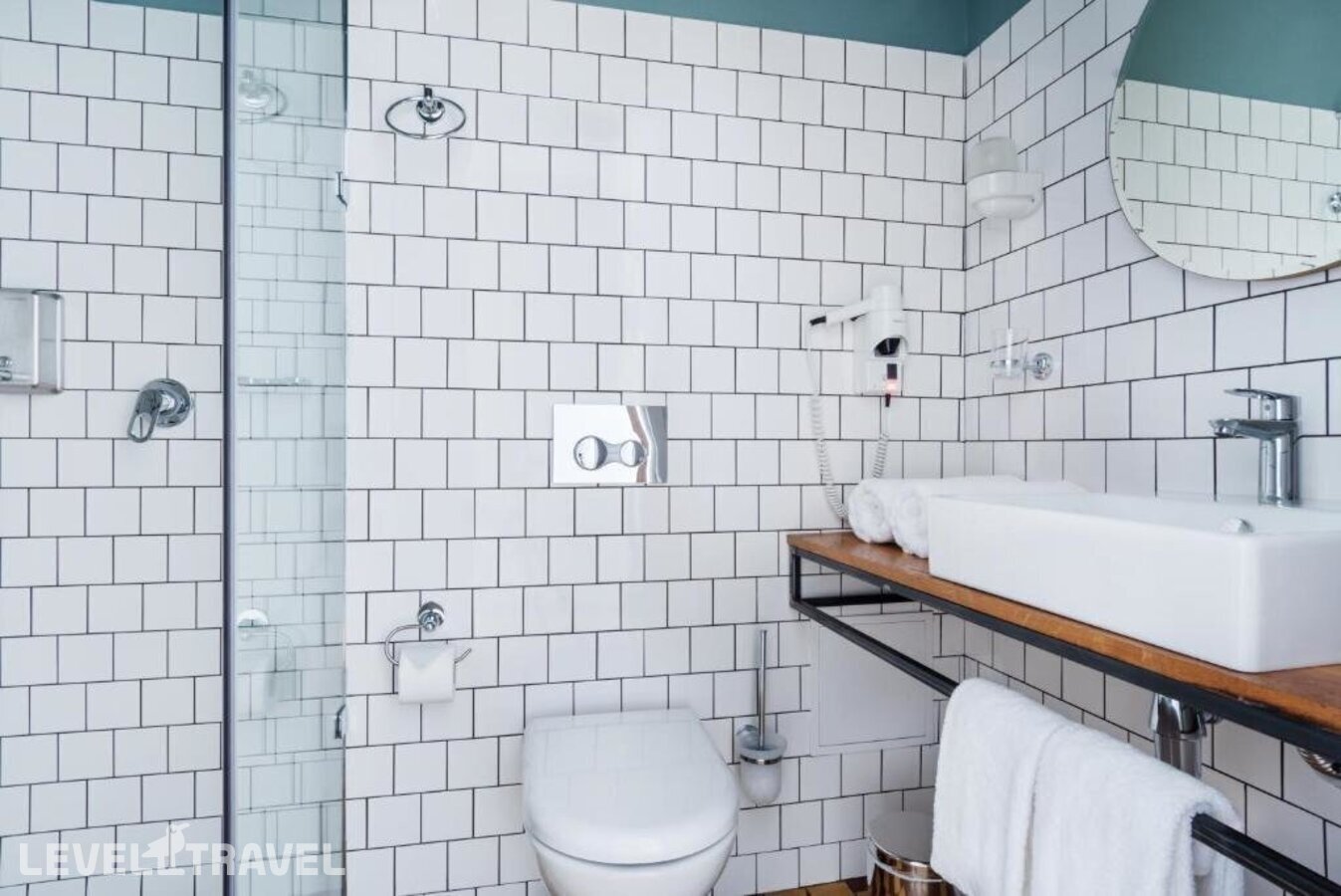фотографии номера Люкс отеля Fabrika Hostel & Suites в Грузия(Тбилиси) - фото №14