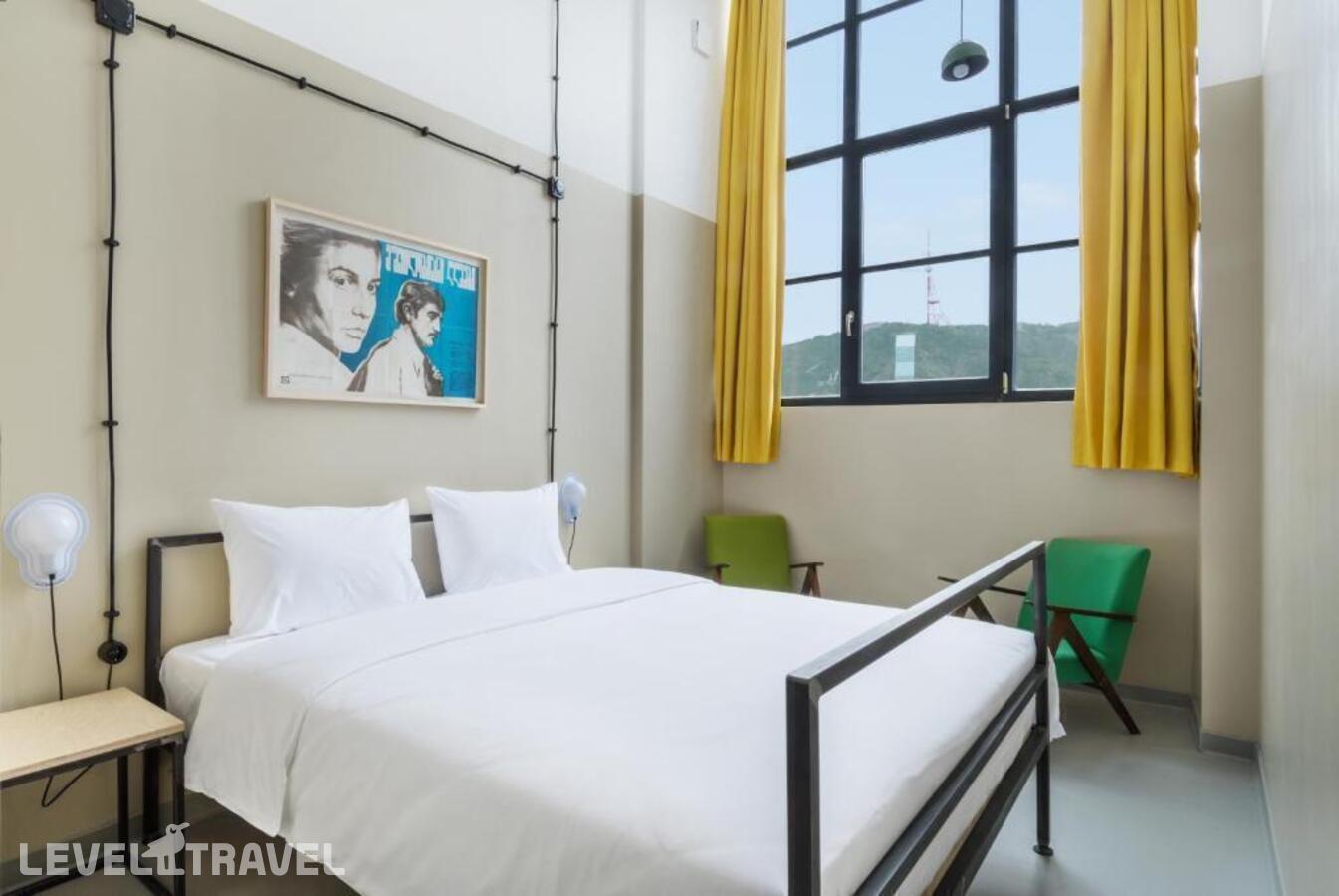 фотографии номера Стандартный номер отеля Fabrika Hostel & Suites в Грузия(Тбилиси) - фото №4