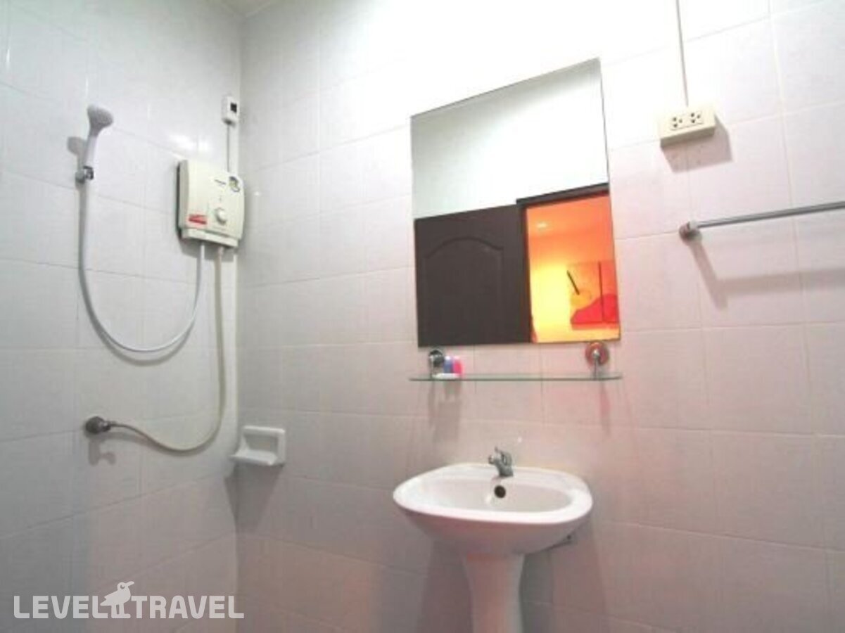 фотографии номера Стандартный номер отеля Walking Street Guest House в Таиланд(Центральная Паттайя) - фото №19