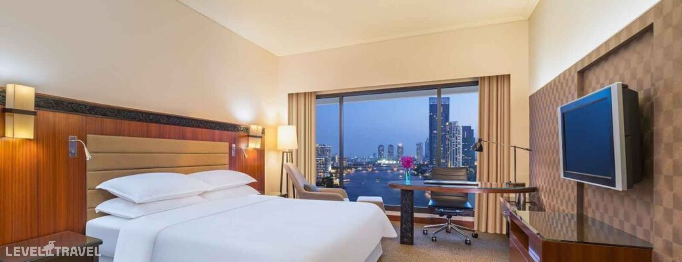 фотографии номера Делюкс отеля Royal Orchid Sheraton Hotel в Таиланд(Бангкок) - фото №2