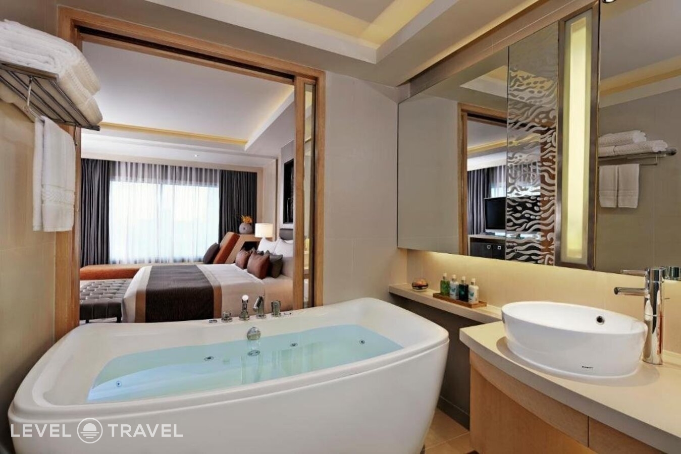 фотографии номера Люкс отеля Amari Watergate Hotel в Таиланд(Бангкок) - фото №12