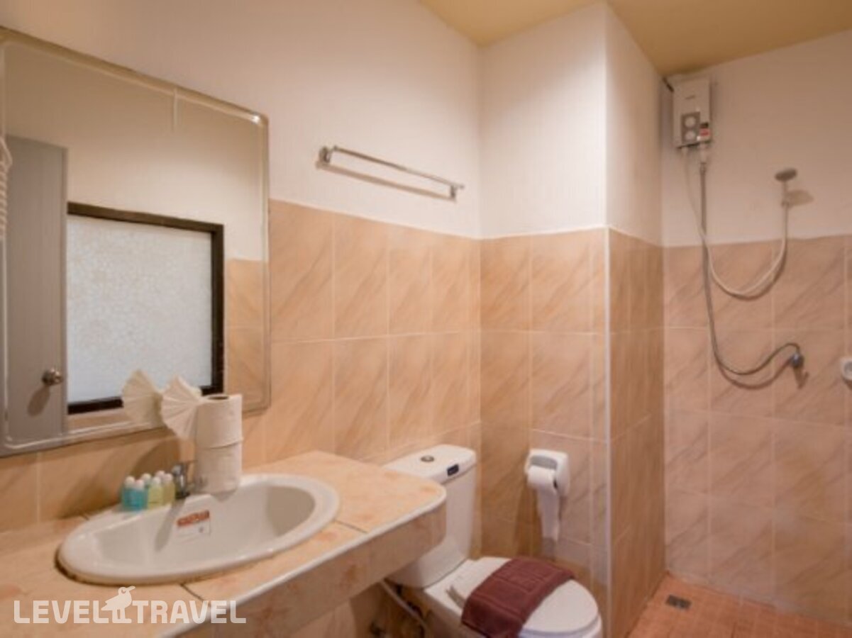 фотографии номера Четырехместный улучшенный отеля Royal Beach Residence в Таиланд(Патонг Бич) - фото №3