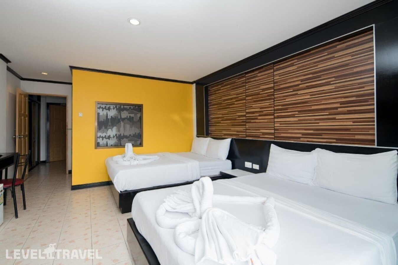 фотографии номера Четырехместный улучшенный отеля Royal Beach Residence в Таиланд(Патонг Бич) - фото №13
