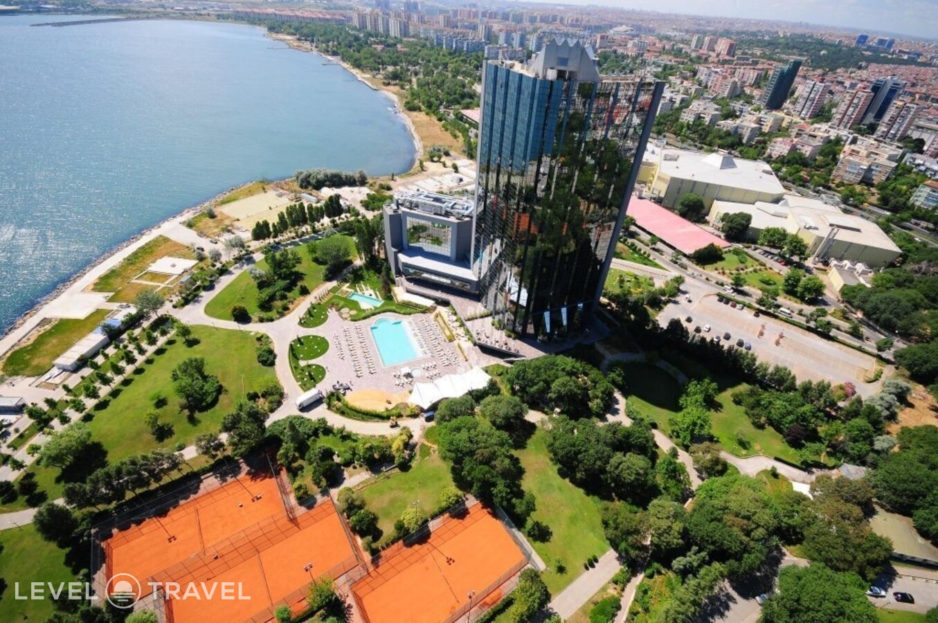 фотографии номера Полулюкс отеля Sheraton Istanbul Atakoy Hotel в Турция(Бакыркёй) - фото №1