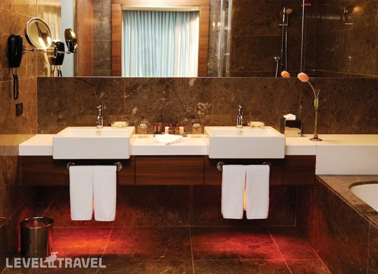 фотографии номера Клубный люкс отеля Sheraton Istanbul Atakoy Hotel в Турция(Бакыркёй) - фото №3