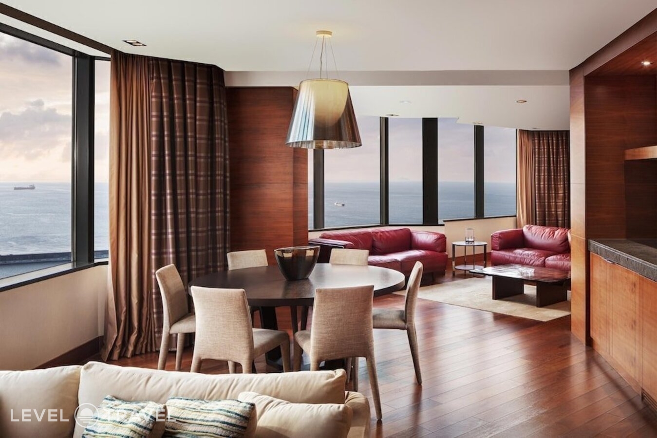 фотографии номера Клубный люкс отеля Sheraton Istanbul Atakoy Hotel в Турция(Бакыркёй) - фото №9