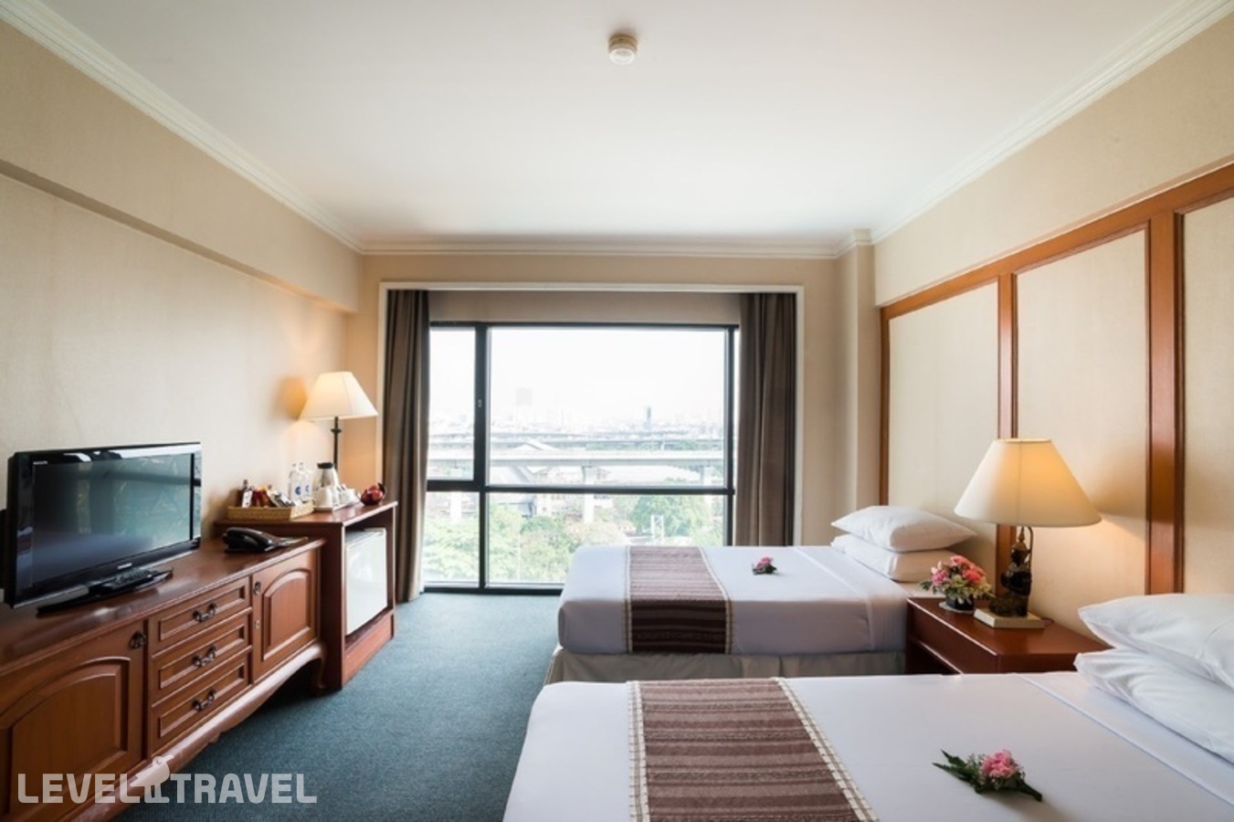 фотографии номера Семейный номер отеля Bangkok Palace Hotel в Таиланд(Бангкок) - фото №9