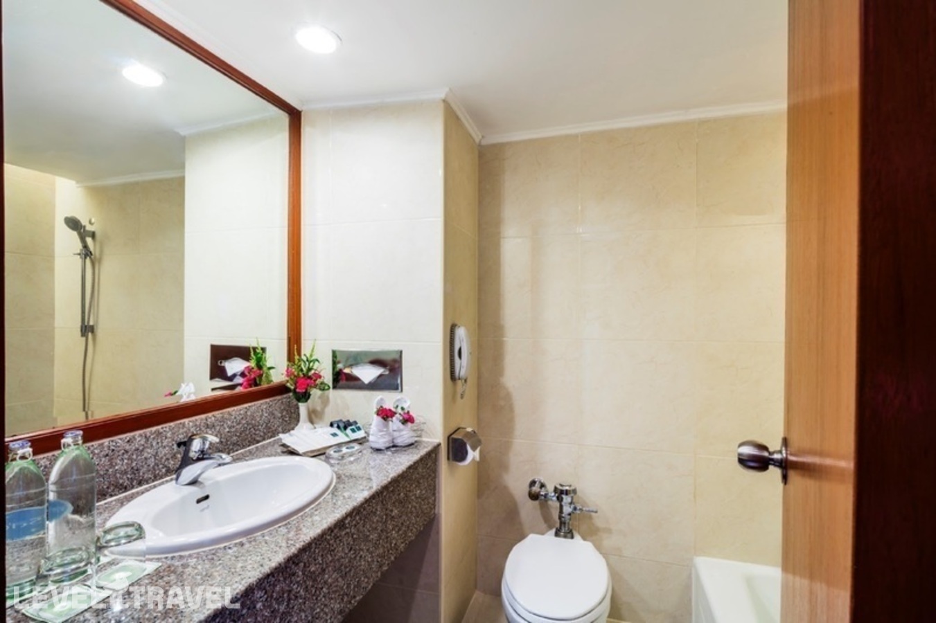 фотографии номера Семейный номер отеля Bangkok Palace Hotel в Таиланд(Бангкок) - фото №11