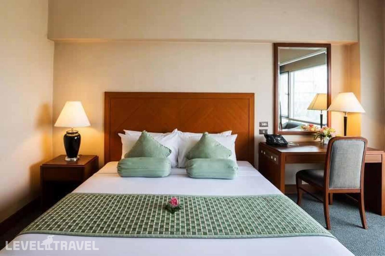 фотографии номера Семейный номер отеля Bangkok Palace Hotel в Таиланд(Бангкок) - фото №7