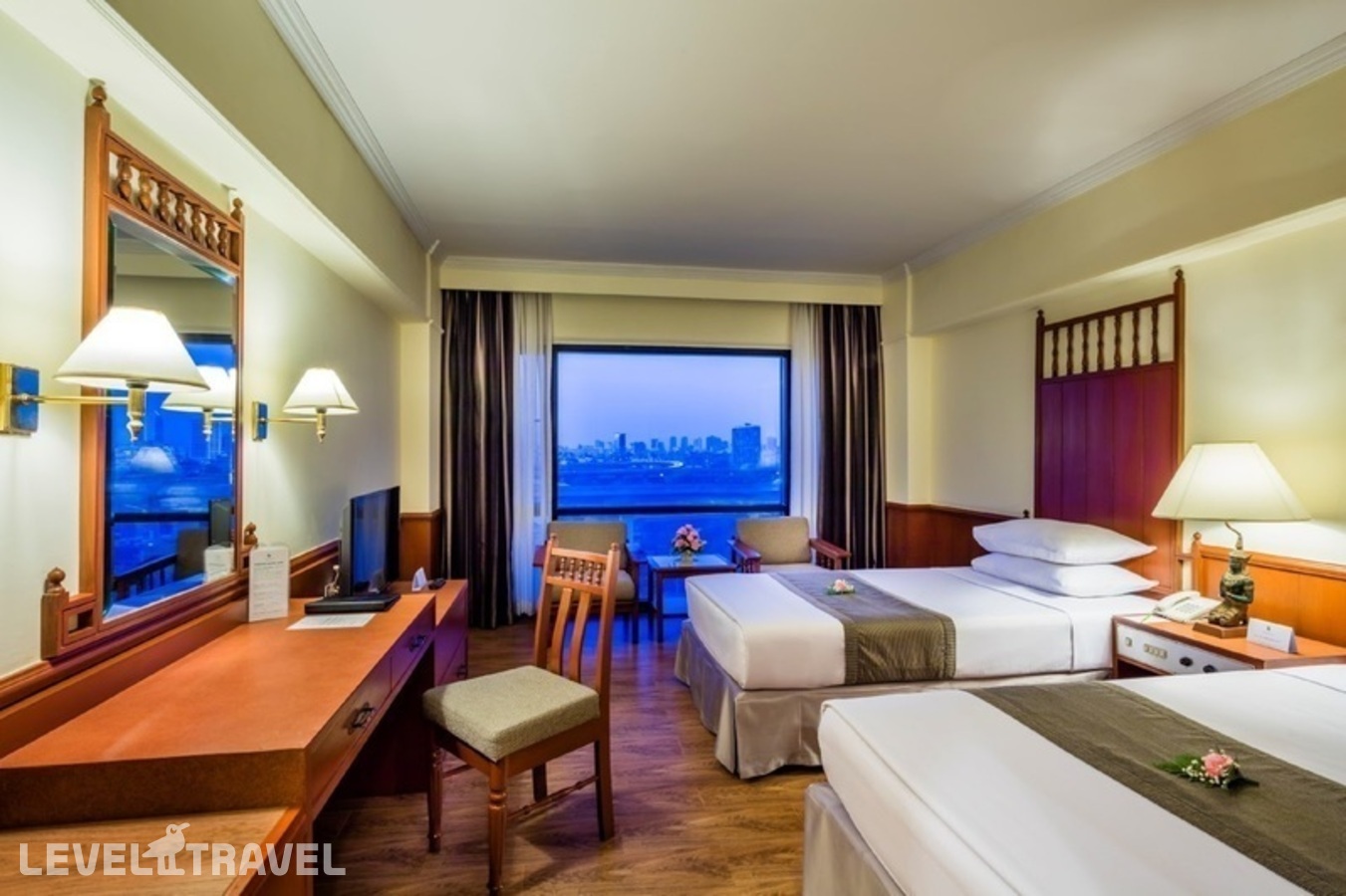 фотографии номера Семейный номер отеля Bangkok Palace Hotel в Таиланд(Бангкок) - фото №5