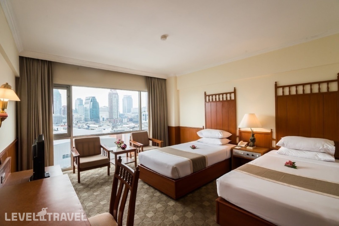 фотографии номера Семейный номер отеля Bangkok Palace Hotel в Таиланд(Бангкок) - фото №13