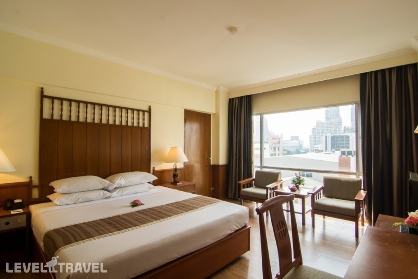 фотографии номера Трехместный номер отеля Bangkok Palace Hotel в Таиланд(Бангкок) - фото №14