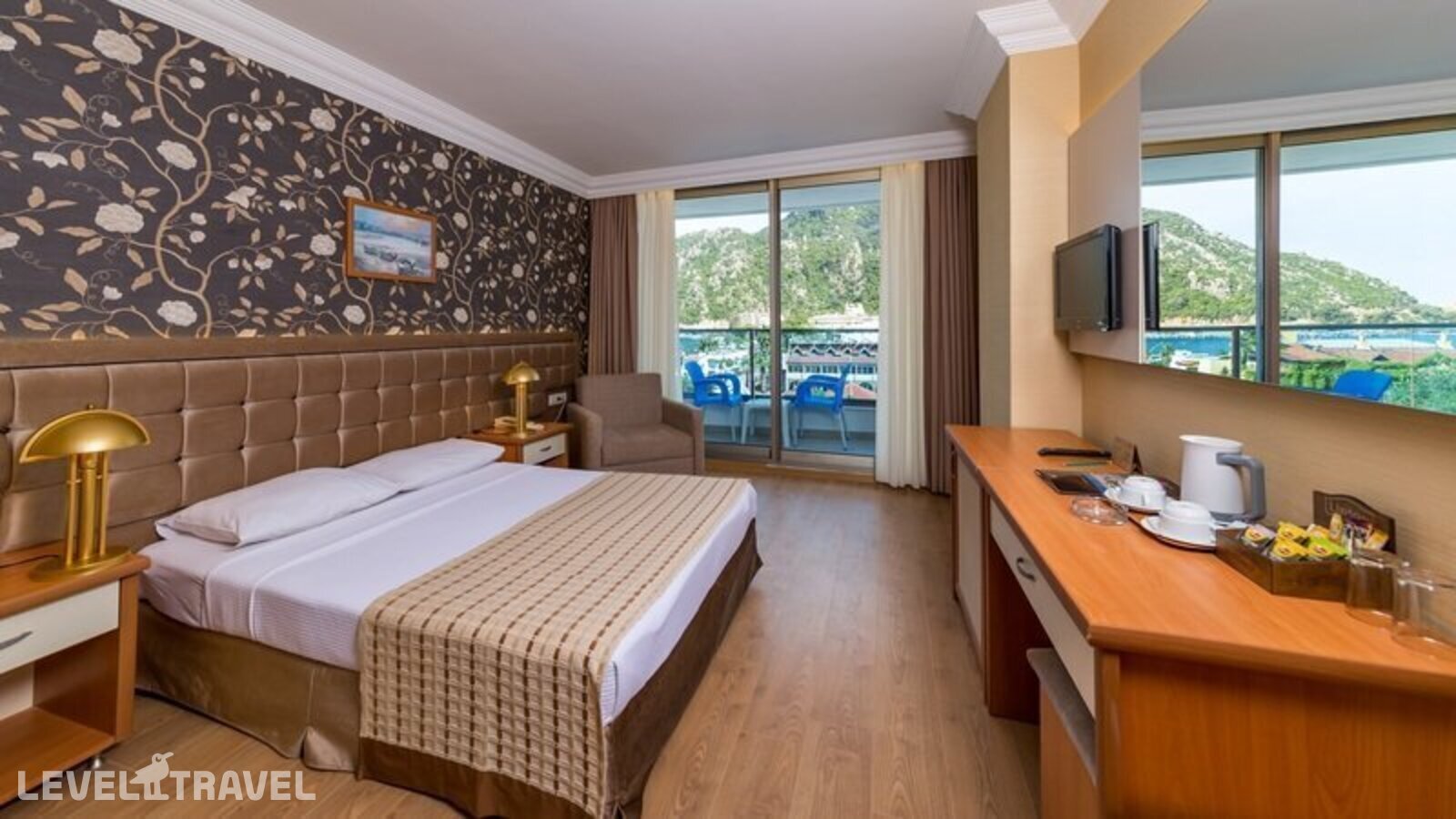 фотографии номера Трехместный номер отеля L'Etoile Beach Hotel в Турция(Ичмелер) - фото №1