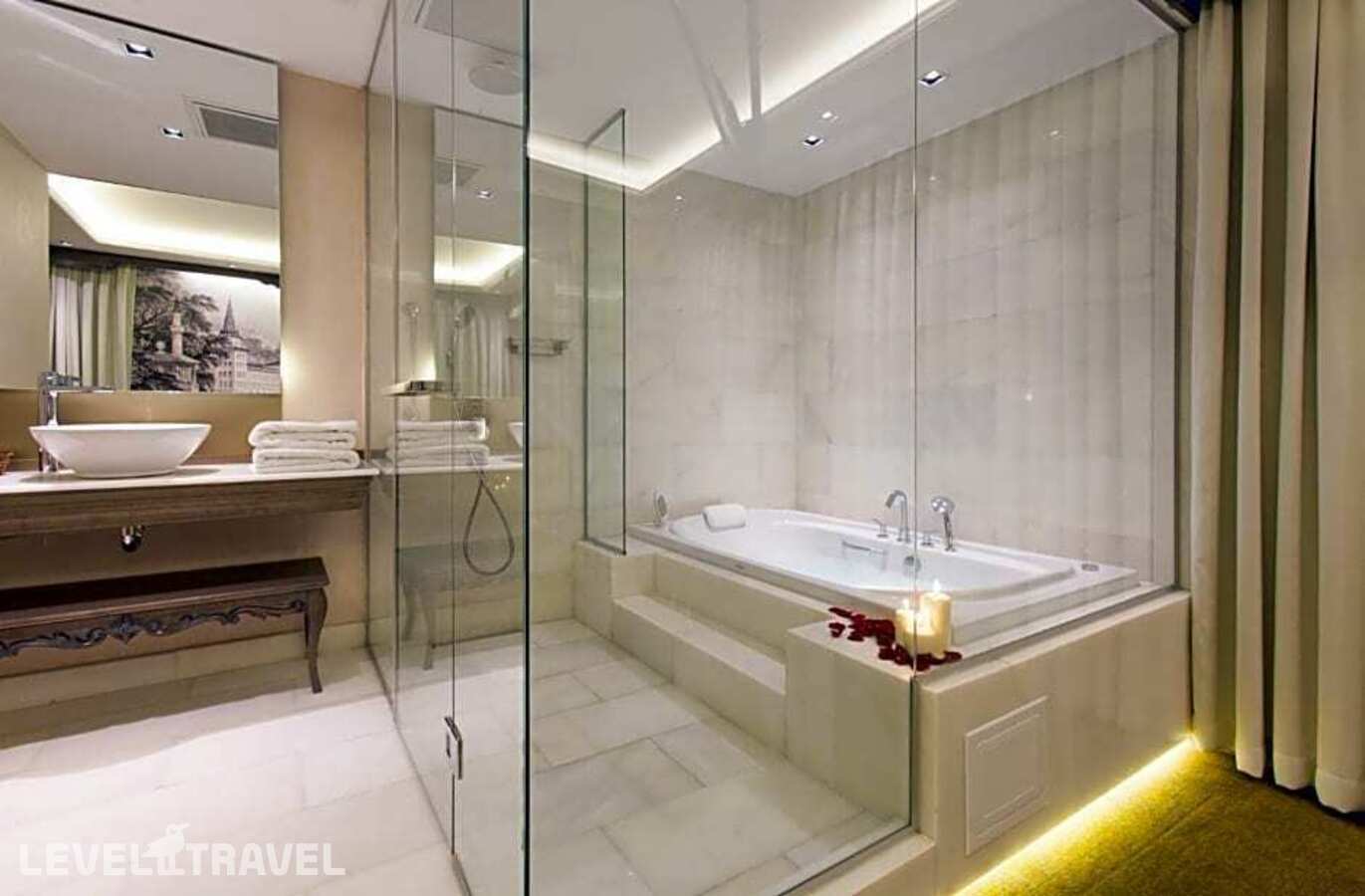 фотографии номера Улучшенный номер отеля Ahc Ayasofya Hotel (Ex. Pierre Loti Hotel) в Турция(Фатих) - фото №10