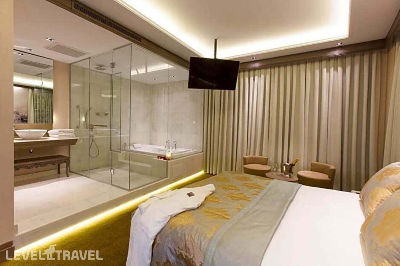фотографии номера Улучшенный номер отеля Ahc Ayasofya Hotel (Ex. Pierre Loti Hotel) в Турция(Фатих) - фото №8