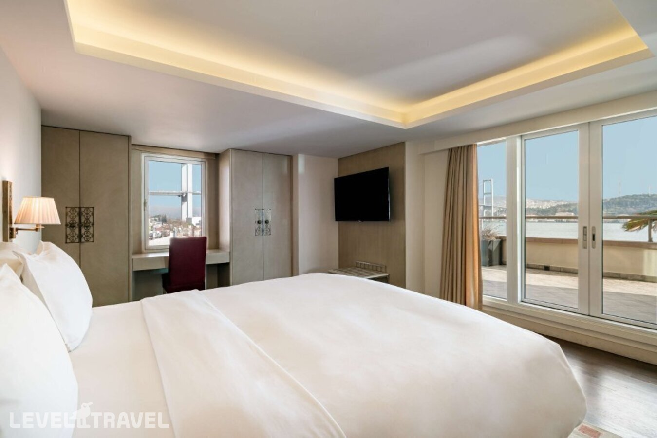 фотографии номера Премиум отеля Radisson Blu Bosphorus Hotel, Istanbul в Турция(Бешикташ) - фото №1
