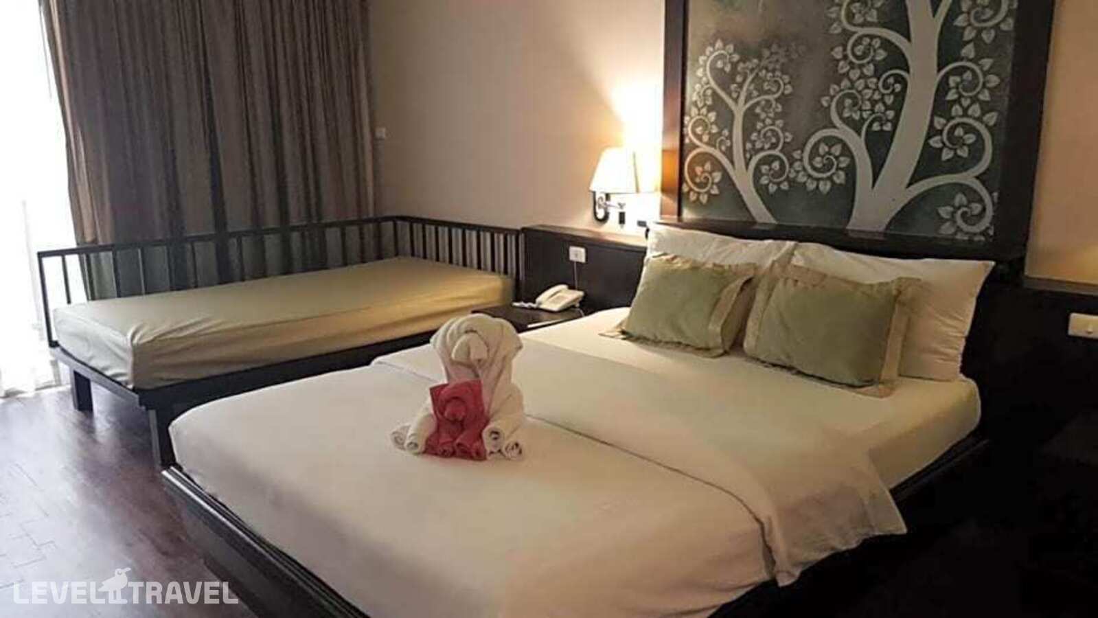 фотографии номера Трехместный улучшенный отеля Sarita Chalet & Spa в Таиланд(Джомтьен) - фото №4