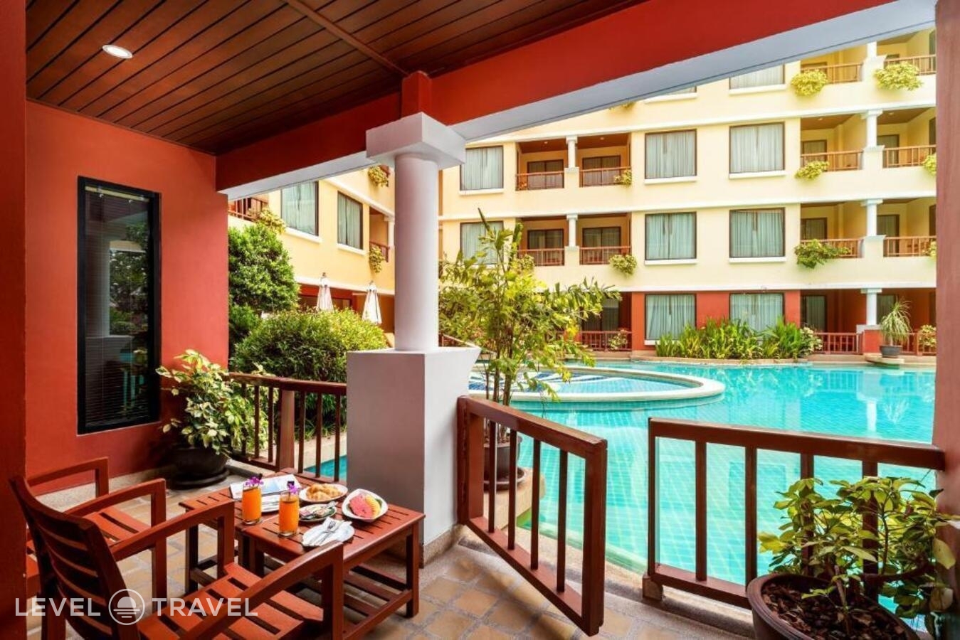 фотографии номера Полулюкс отеля Patong Paragon Resort & Spa в Таиланд(Патонг Бич) - фото №3