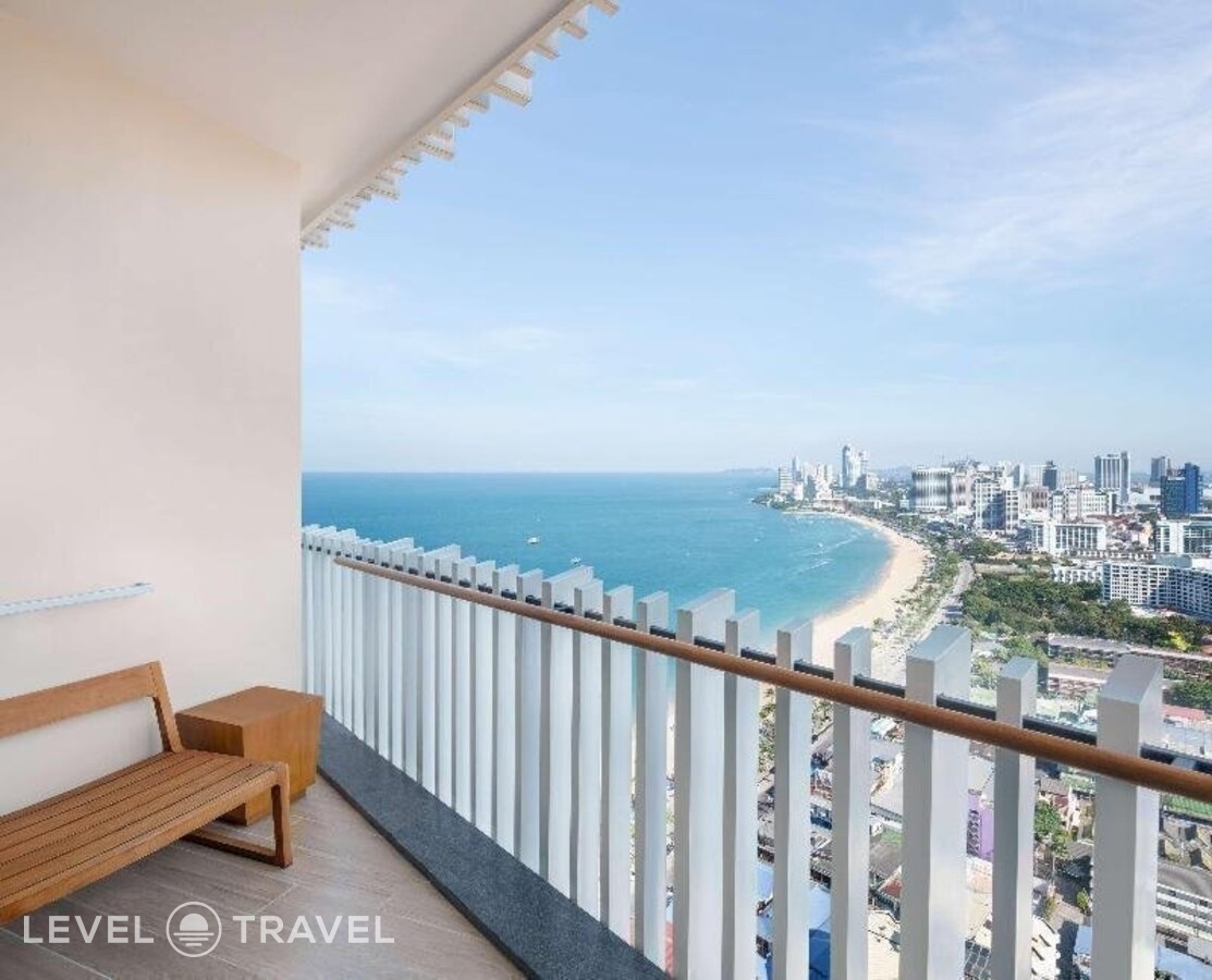 фотографии номера Люкс отеля Hilton Pattaya в Таиланд(Центральная Паттайя) - фото №2