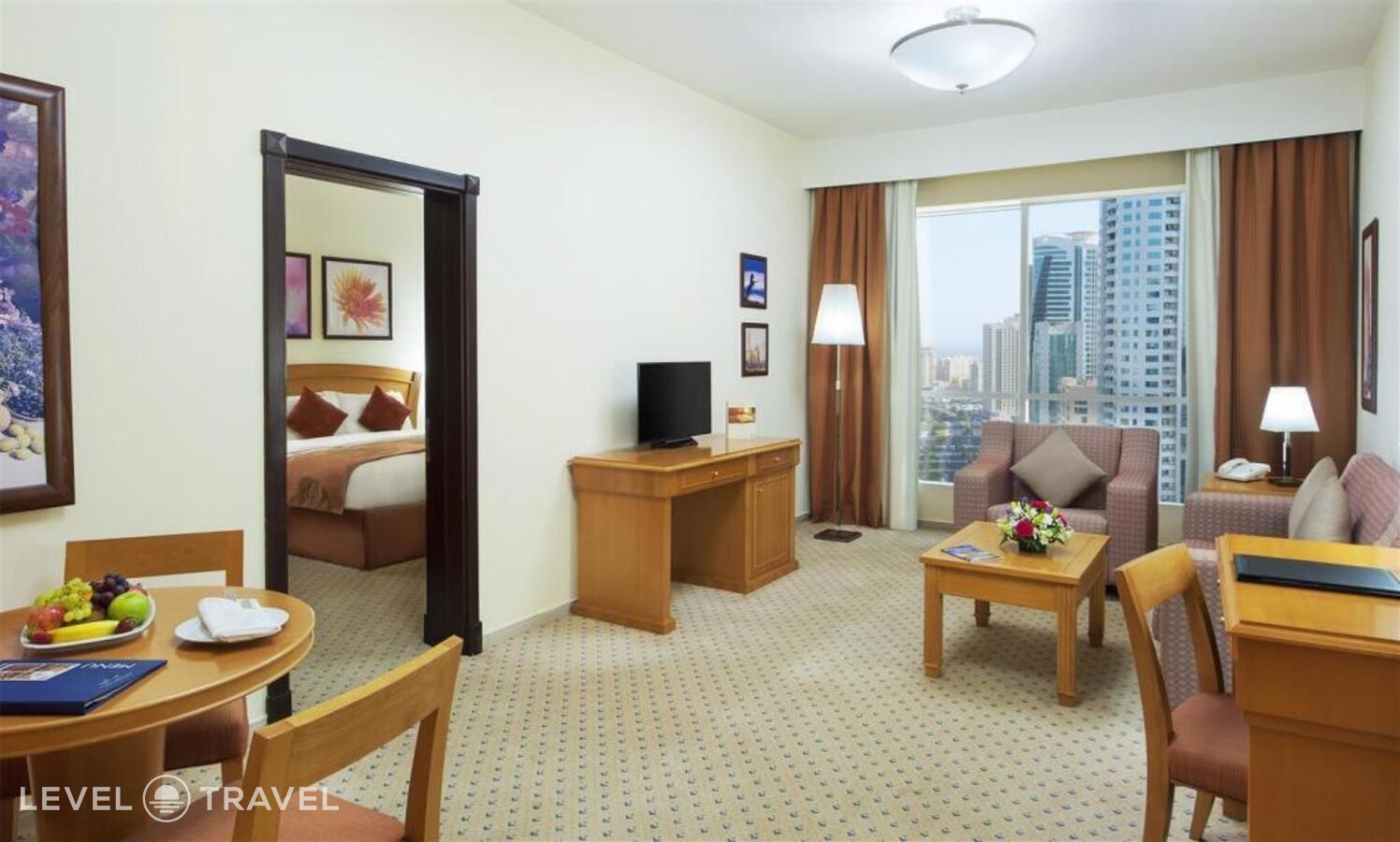 фотографии номера Представительская студия отеля Golden Tulip Sharjah в ОАЭ(Шарджа) - фото №3