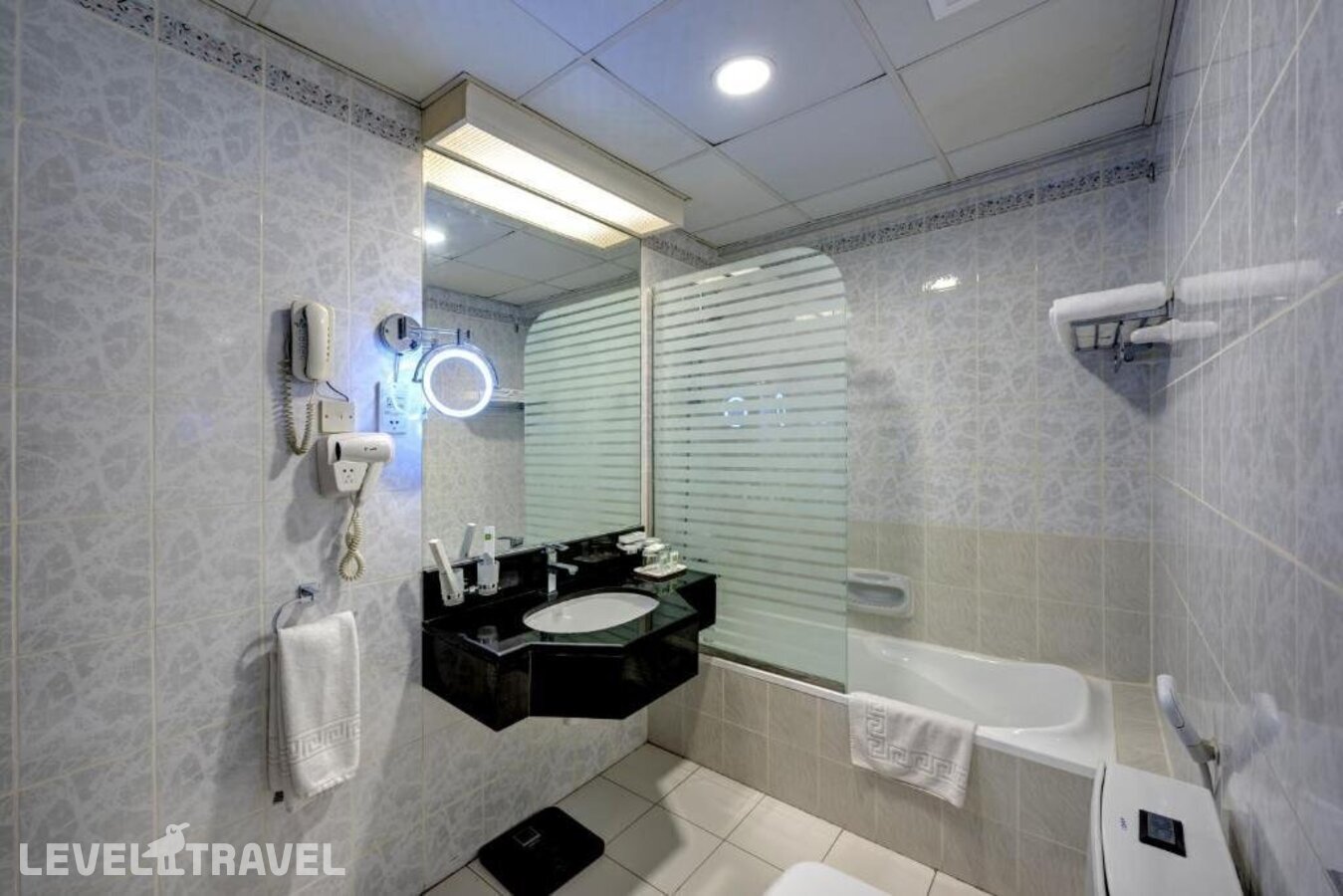 фотографии номера Улучшенный номер отеля Comfort Inn Hotel в ОАЭ(Дейра) - фото №5