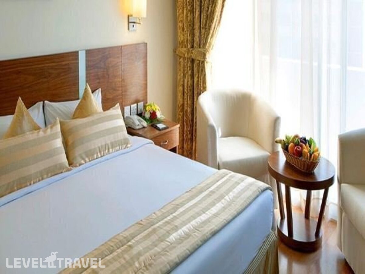 фотографии номера Семейный номер отеля Landmark Hotel Baniyas в ОАЭ(Дейра) - фото №6
