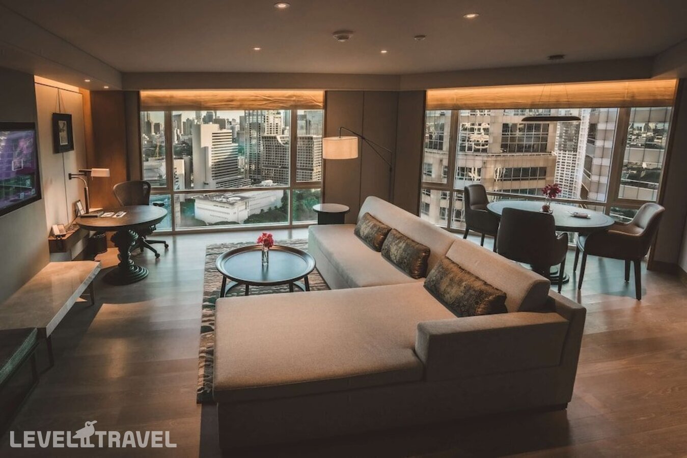 фотографии номера Премиум люкс отеля Conrad Bangkok Hotel в Таиланд(Бангкок) - фото №7