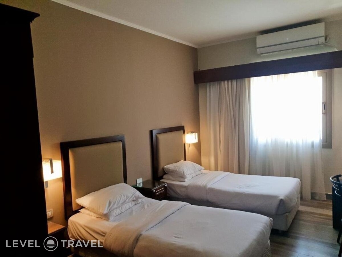 фотографии номера Стандартный номер отеля Hilton Green Plaza в Египет(Александрия) - фото №1