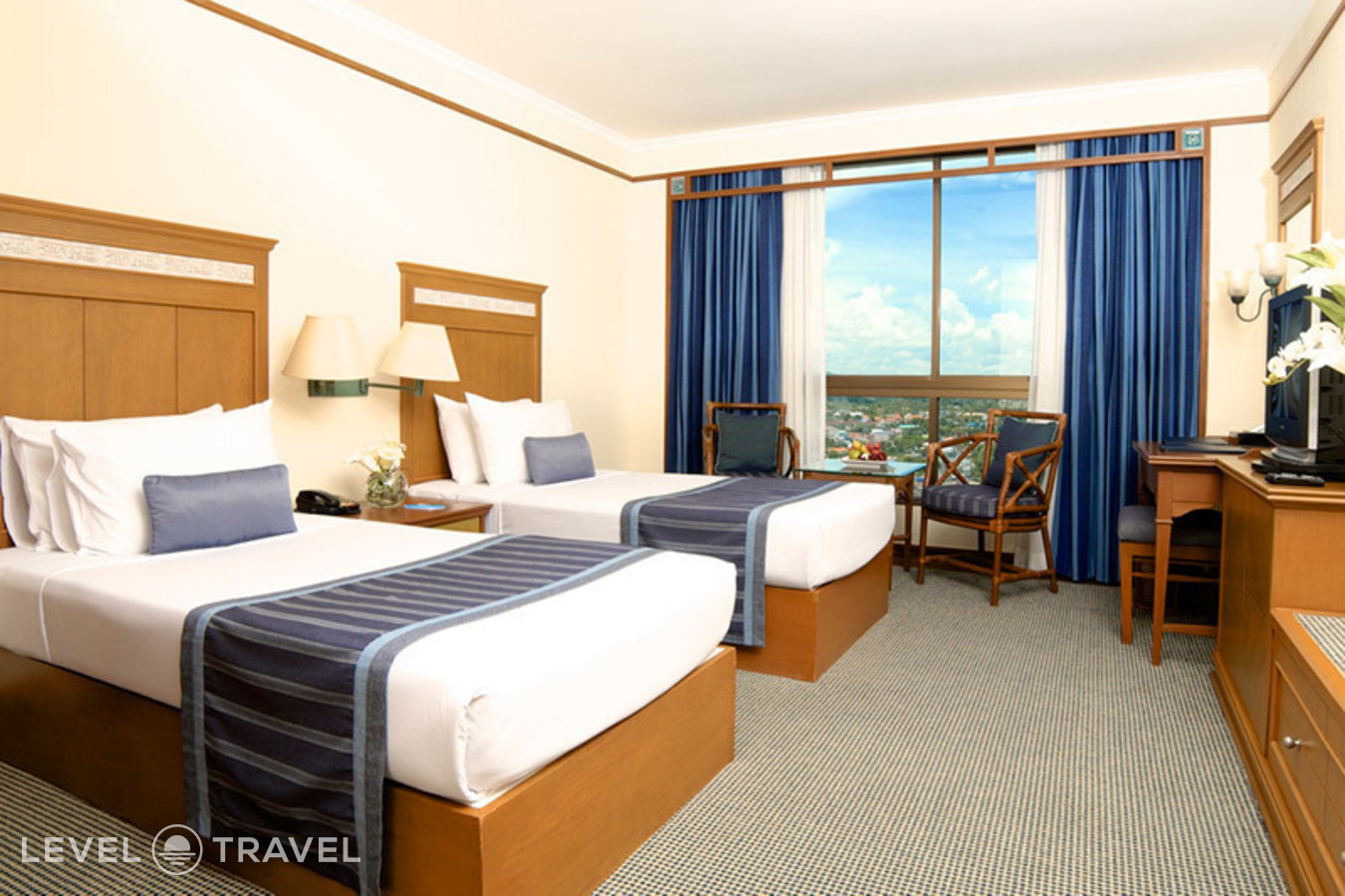 фотографии номера Делюкс отеля Cholchan Pattaya Beach Resort в Таиланд(Наклуа) - фото №1