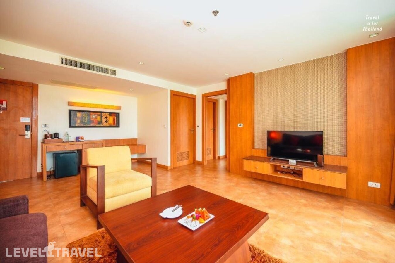 фотографии номера Люкс роскошный отеля Centara Nova Hotel Pattaya в Таиланд(Центральная Паттайя) - фото №7