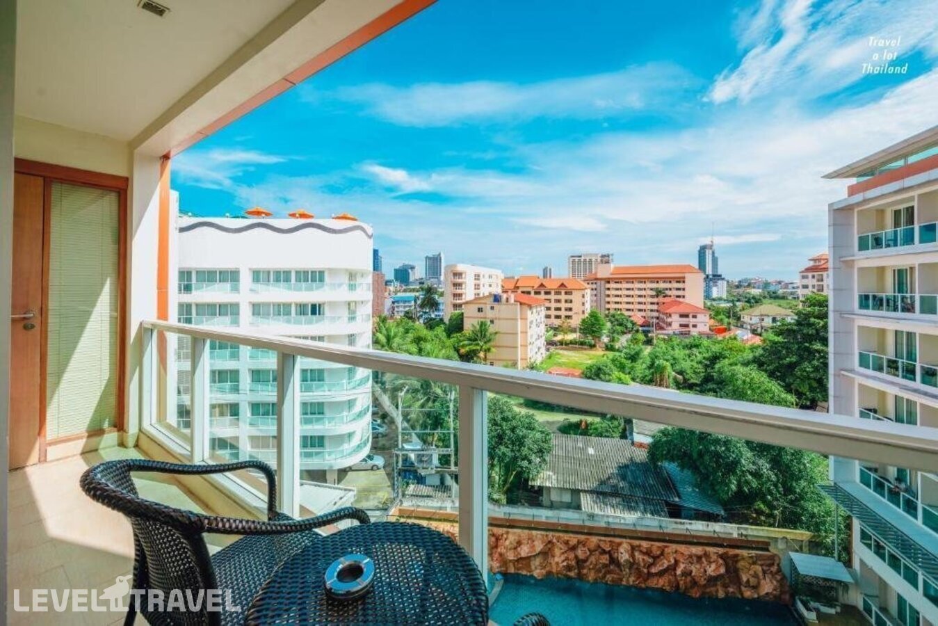фотографии номера Люкс роскошный отеля Centara Nova Hotel Pattaya в Таиланд(Центральная Паттайя) - фото №6