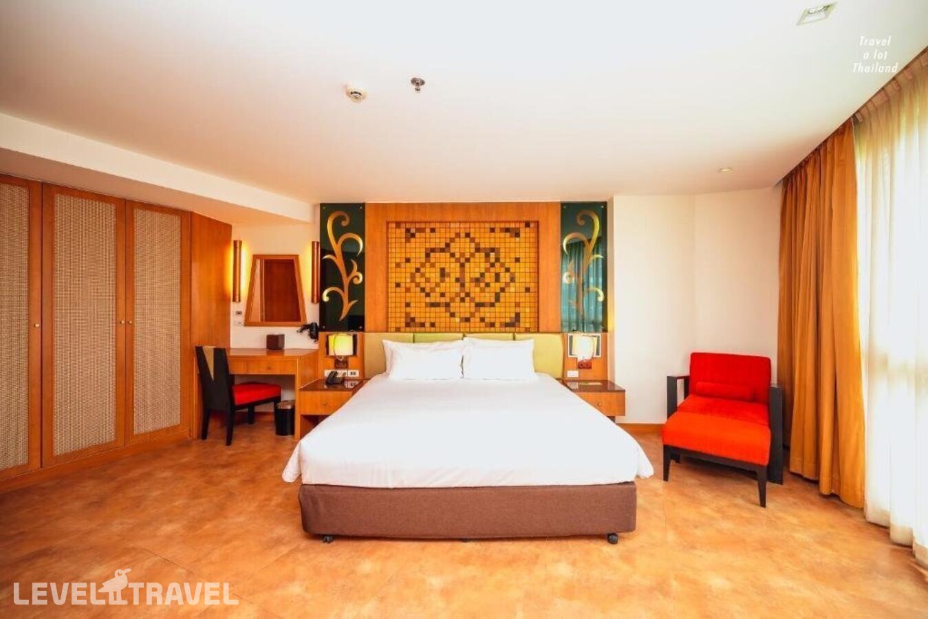 фотографии номера Люкс роскошный отеля Centara Nova Hotel Pattaya в Таиланд(Центральная Паттайя) - фото №2