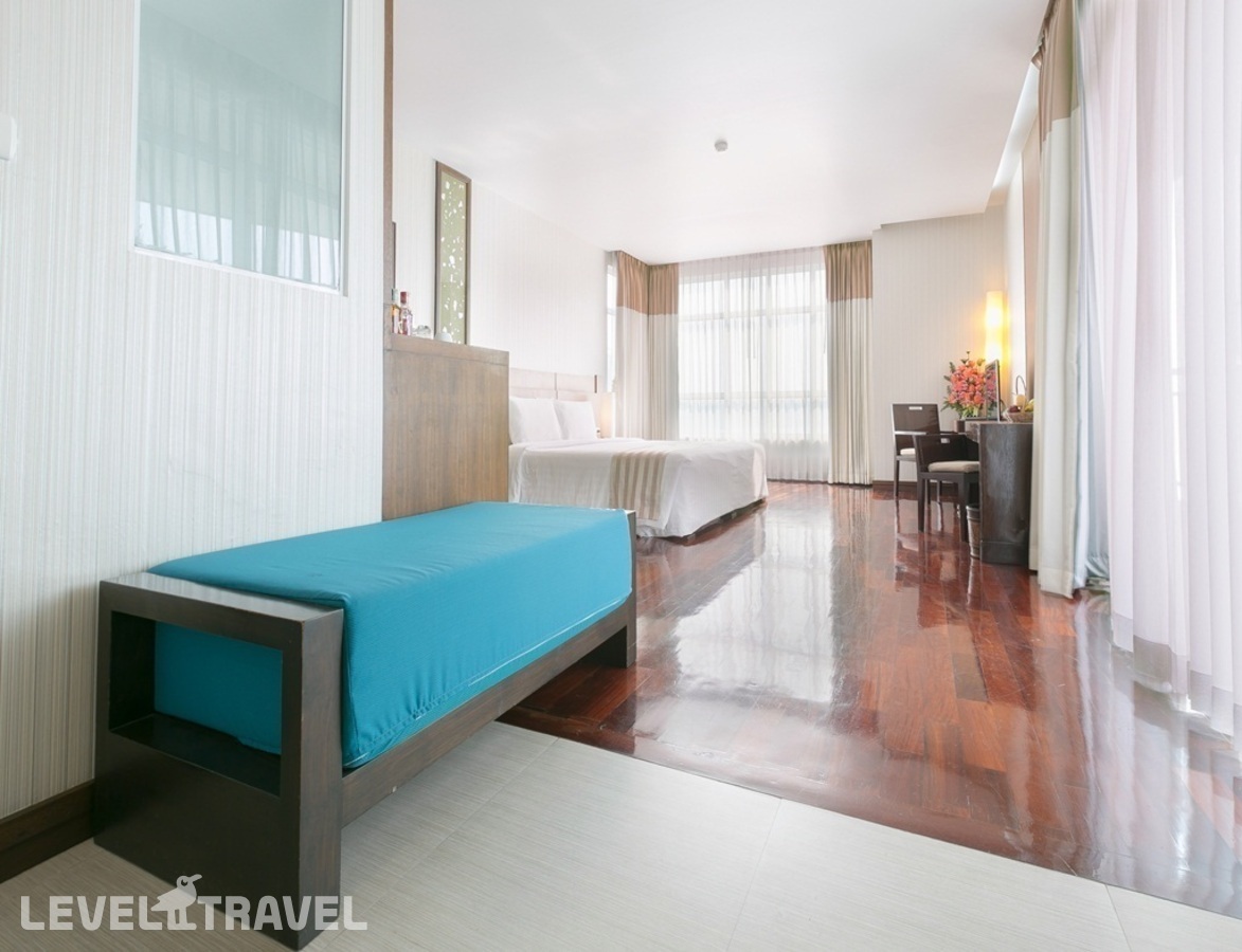фотографии номера Делюкс с видом на море отеля Pattaya Discovery Beach Hotel в Таиланд(Центральная Паттайя) - фото №5