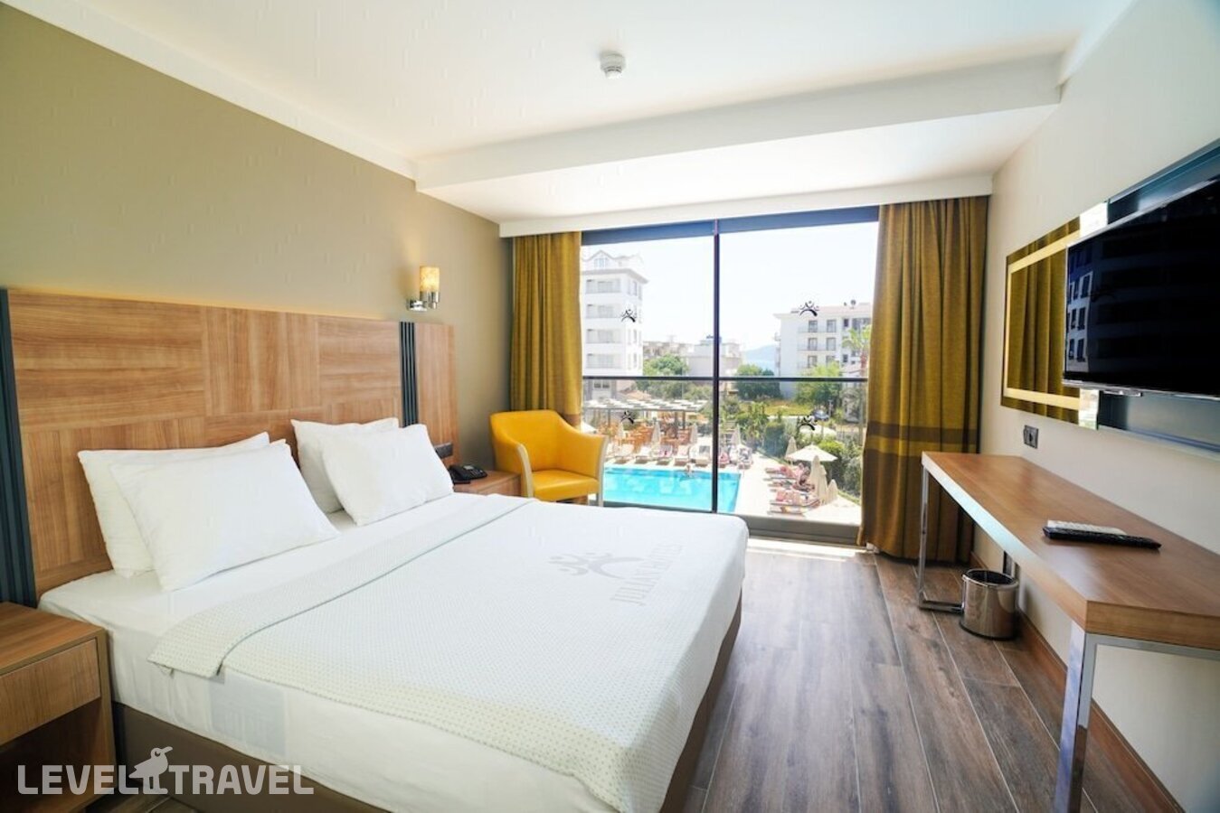 фотографии номера Улучшенный номер отеля Julian Club Hotel в Турция(Мармарис - центр) - фото №3